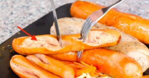 چرا سوسیس موقع پخت ترک میخورد؟ + راهنمای جامع حل این مشکل شرکت پخش عمده موادغذایی نارین مشهد